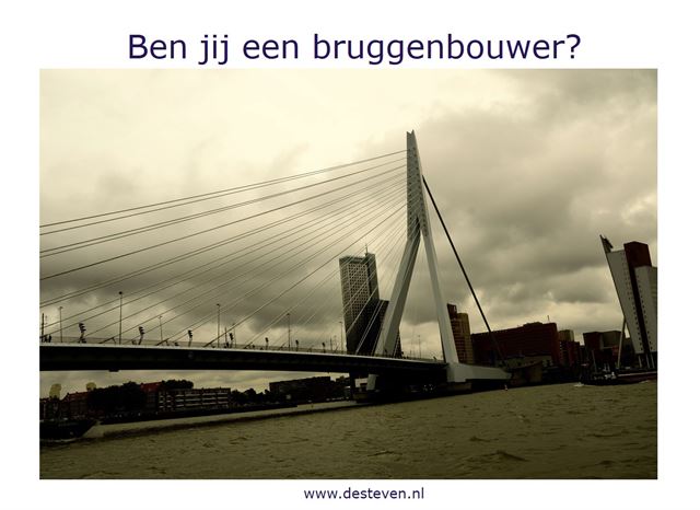 People manager is bruggenbouwer