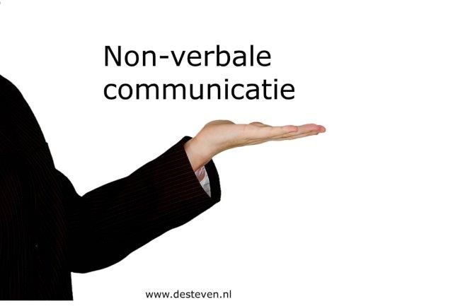 Van verbale communicatie non vormen Wat is